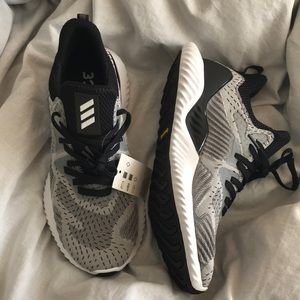 alphabounce beyond shoes womens